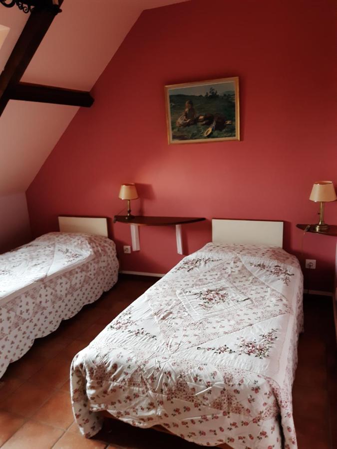 Chambres D'Hotes Sur La Courtine De Coucy Eksteriør bilde