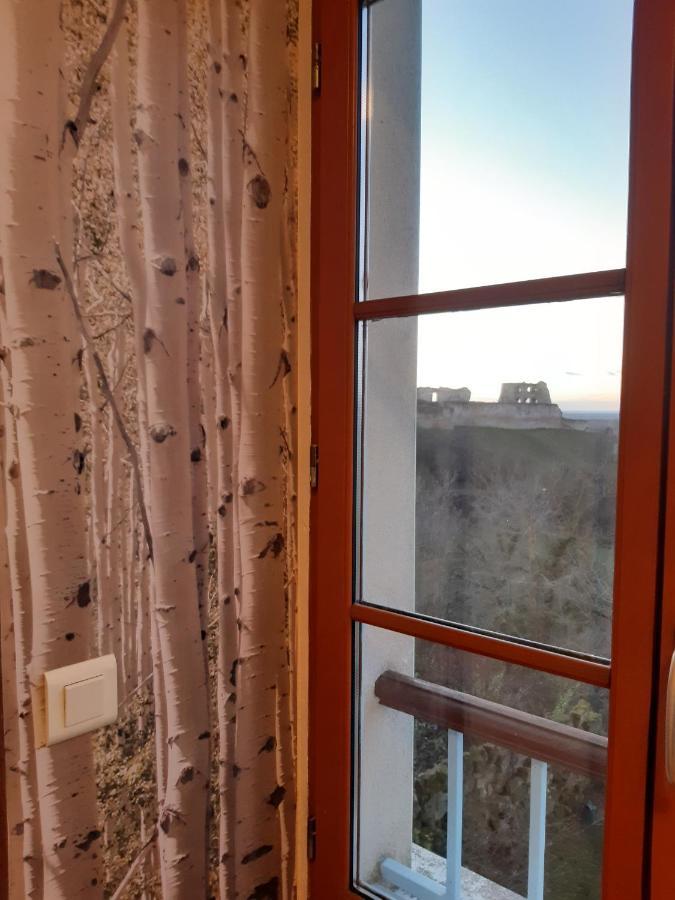 Chambres D'Hotes Sur La Courtine De Coucy Eksteriør bilde