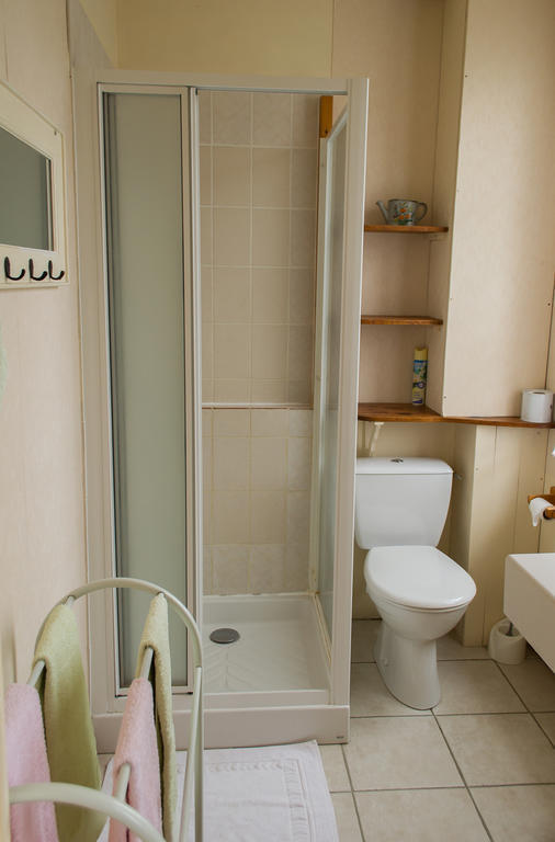 Chambres D'Hotes Sur La Courtine De Coucy Rom bilde